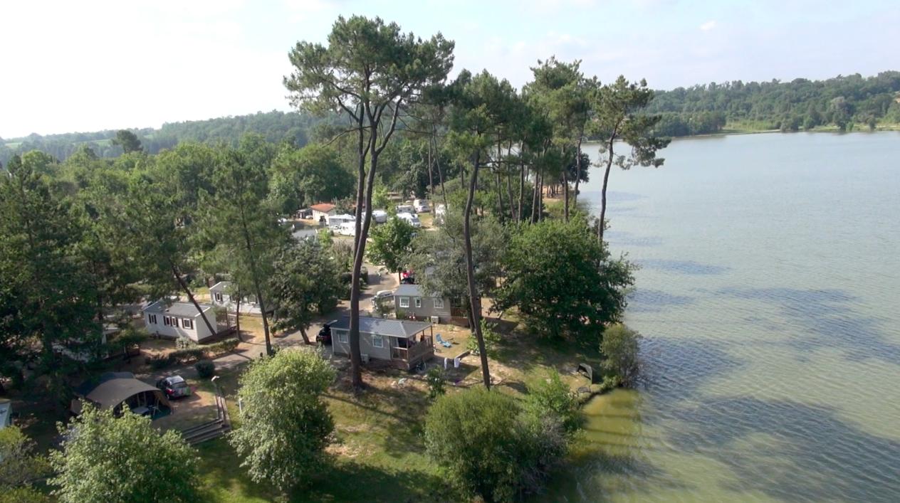 Vous recherchez une location de vacances de luxe ? Les Rives du Lac est votre meilleure destination !