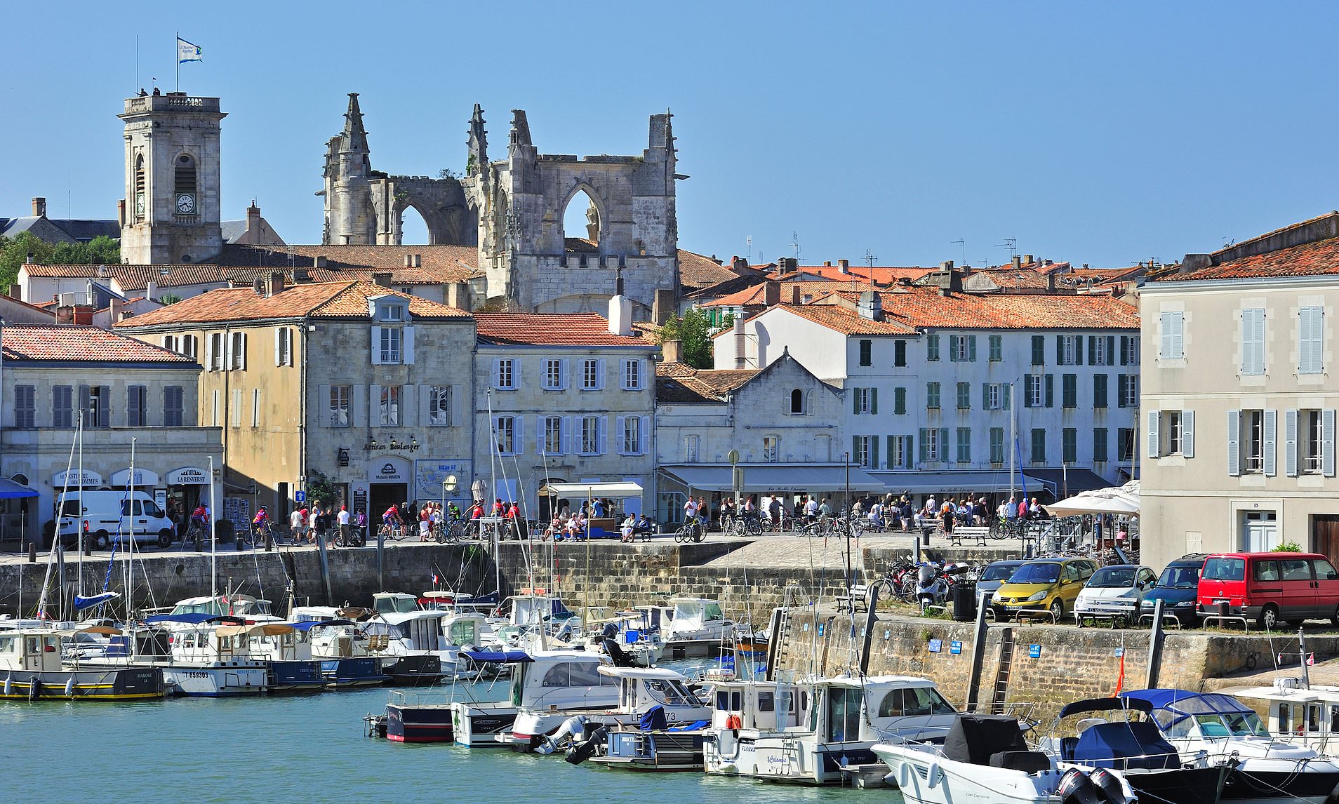 Pourquoi louer un séjour avec piscine sur l&rsquo;île de Ré ?
