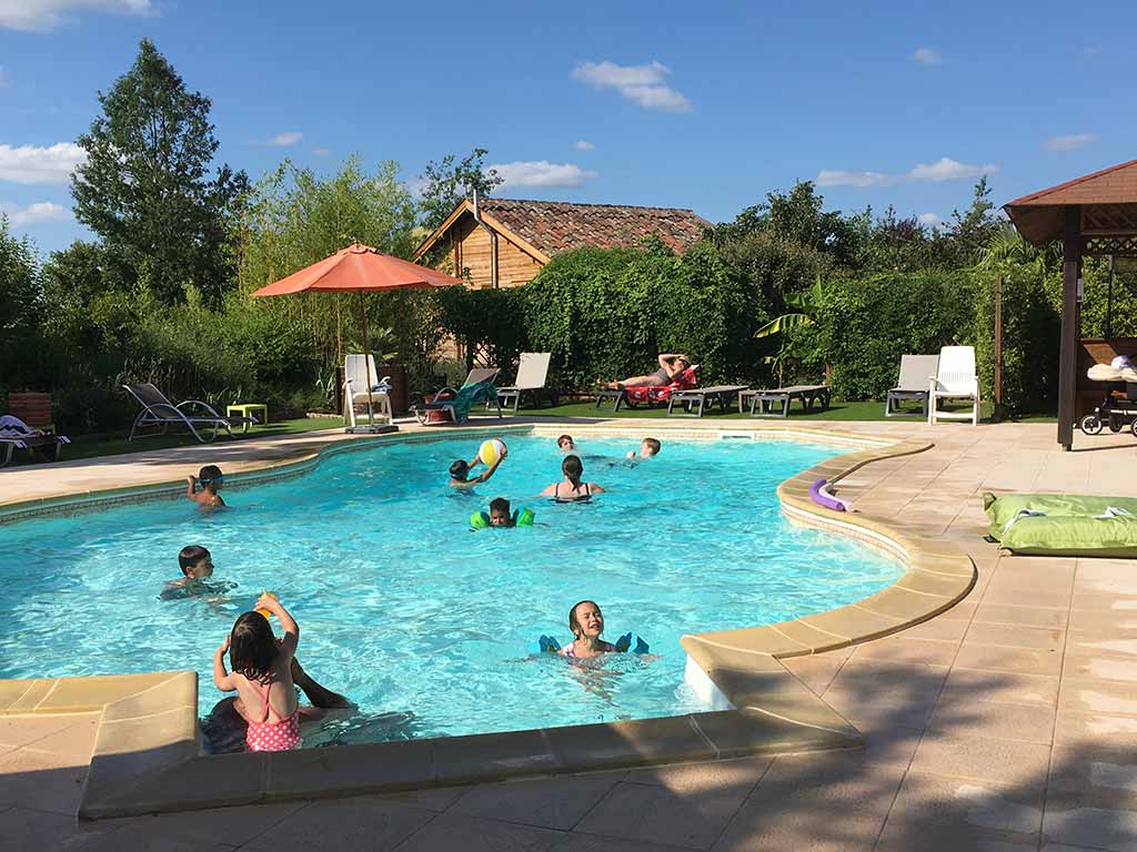 Passez votre séjour les pieds dans l&rsquo;eau au camping Le Pessac près d&rsquo;Albi